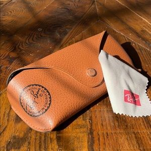 RAY-BAN case and cleaning cloth